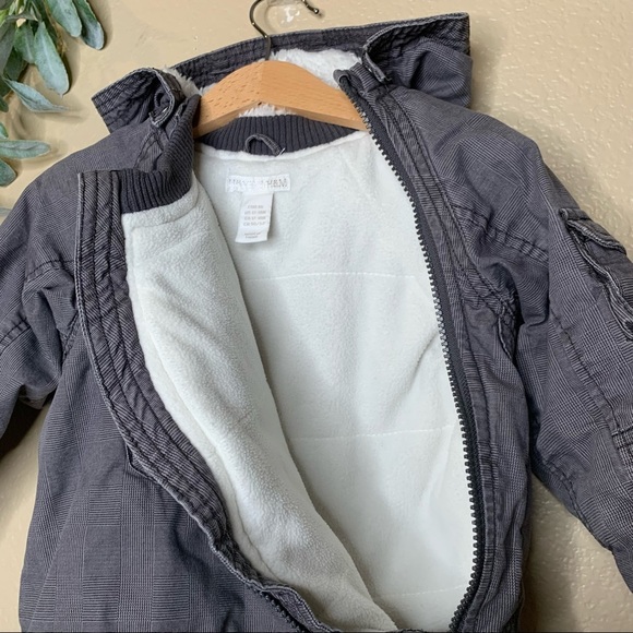 H&M: Grey Woven Jacket - Picture 8 of 9